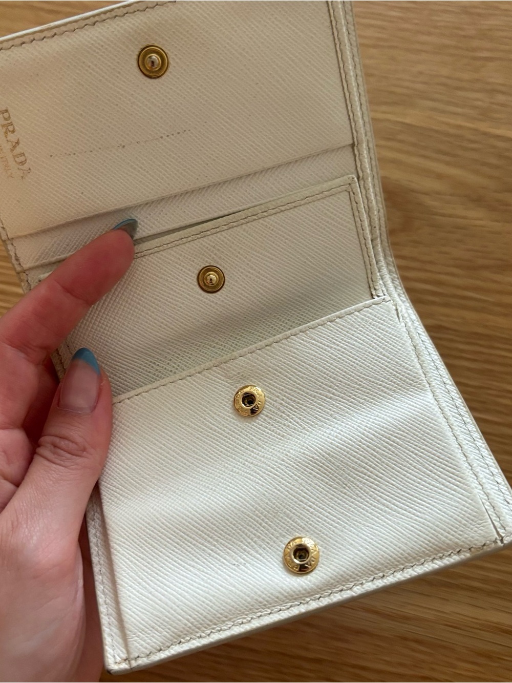 Prada Cream Leather Wallet with Red & Pink Lipstick Print - Picture 4 of 4